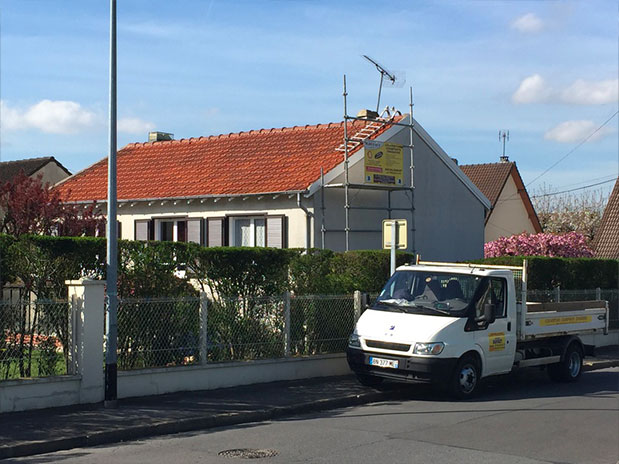Pose de couverture en tuile à Chennevières-sur-Marne (94430) dans le Val de Marne (94)